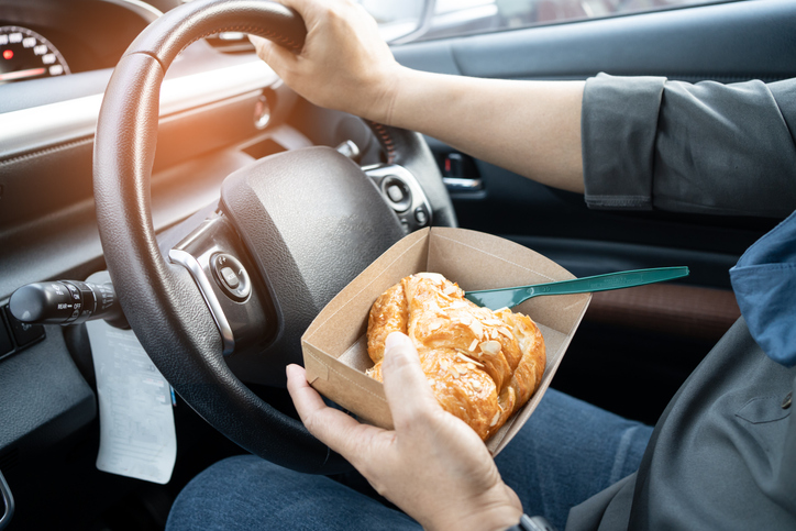 eating while driving, distracted driving